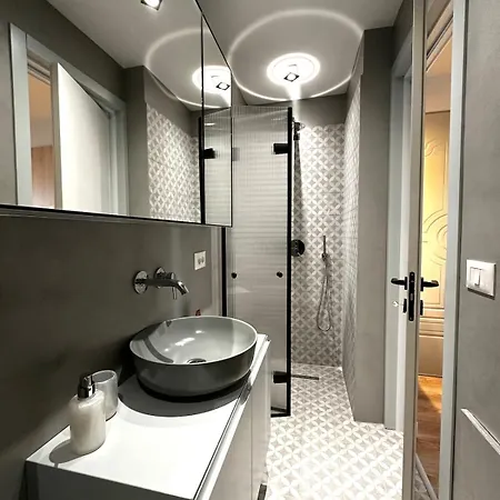 Apartment Chic In Center Tirana