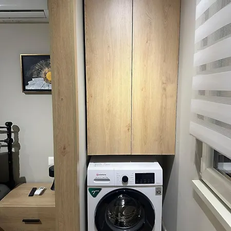 Apartment Chic In Center